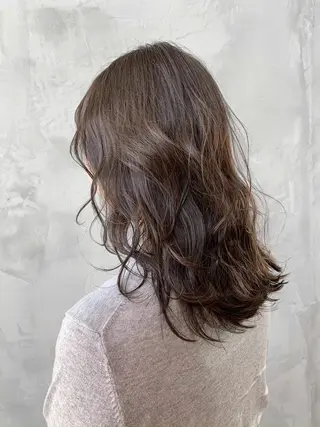 ミディアム カラー リピート率No.1✨ ユウキのヘアスタイル