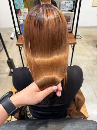 ロング カットモデル/透明感 艶カラー/Rinのヘアスタイル