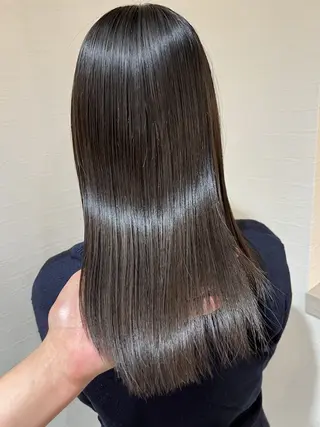 ロング カラー 三浦 栞のヘアスタイル