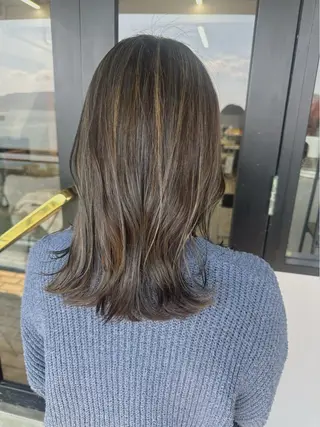 ミディアム 藤本 静香のヘアスタイル