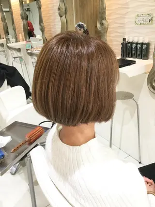ショート カラー 松吉 純平のヘアスタイル