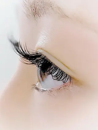 マツエク・マツパ Twiggy Lashes所属・Twiggy Lashes いずみのマツエク・マツパデザイン