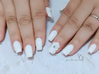 ネイル YUMI NAGAI  のネイルデザイン