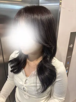 ロング 韓国艶カラー🌙 MANAMIのヘアスタイル