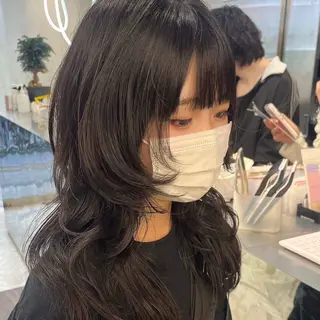 ミディアム カラー センターパート 韓国レイヤー/坂本翔のヘアスタイル