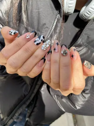 ロング カラー ヘアアレンジ キッズ ネイル マツエク・マツパ アイブロウ 福田 加奈のネイルデザイン