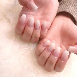 ネイル Salon Cleve所属・T. maoのネイルデザイン