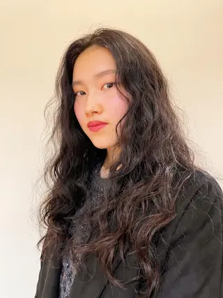 ロング パーマ 高橋 涼香のヘアスタイル