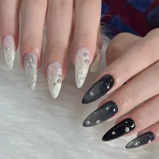 ネイル LAVISH nanamiのネイルデザイン