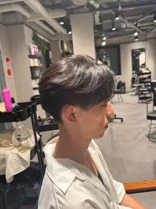 ショート メンズ 韓国特化🇰🇷愁斗 センターパートパーマのヘアスタイル