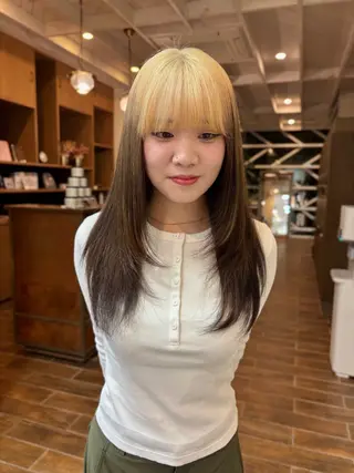 ロング カラー ハイトーン/デザイン カラー/るいのヘアスタイル