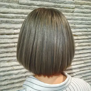 ショート カラー 嶋田 ゆきのヘアスタイル