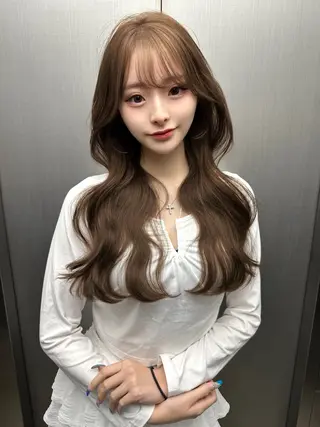 ミディアム ❤️ブリーチなし💚 ダブルカラー平野実花のヘアスタイル