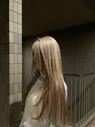 ロング カラー 今井 七虹のヘアスタイル
