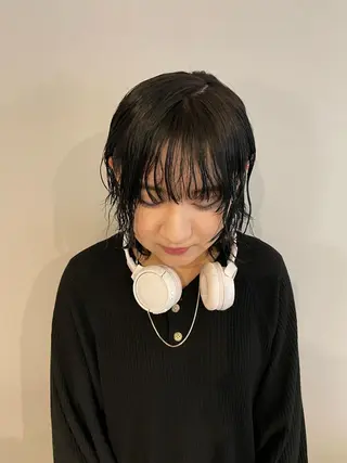 カラー ミルクティーベージュ ブリーチ🖤サヤカのヘアスタイル