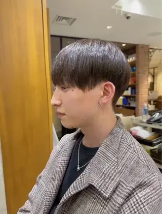 カラー メンズ レイヤー/艶カラー 韓国/石戸谷海斗のヘアスタイル