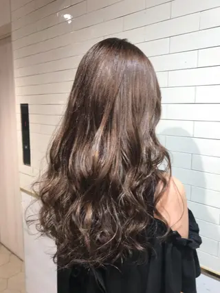 ロング 髪質改善×ハイトーン 中田啄也のヘアスタイル