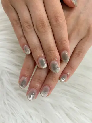 ネイル NAILSALON LUNON 獨協大学前駅店所属・LUNON 獨協大学前駅店のネイルデザイン
