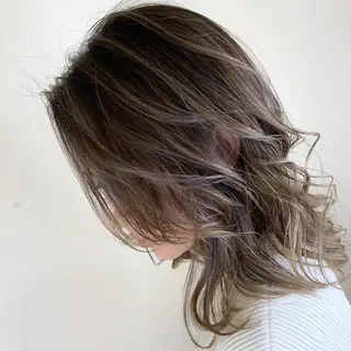 ミディアム 可児 令路のヘアスタイル