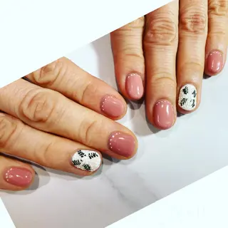 ネイル 園 寛子 （ネイリスト）のネイルデザイン