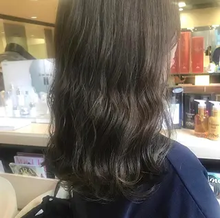 ロング カラー 滝本 里実のヘアスタイル