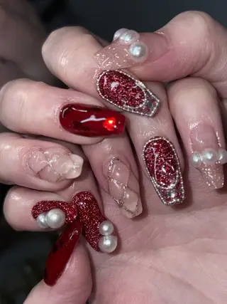 ネイル NES NAIL所属・さゆり￤推しキャラ ￤ロングネイル🩷のネイルデザイン