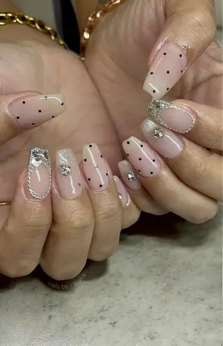 ネイル MiMi NAIL TOKYO所属・Hisaka Mikiのネイルデザイン