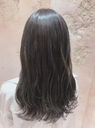 ミディアム 代表山口ひな 髪質改善のプロのヘアスタイル