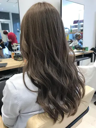 ロング カラー Le'a渋谷所属・インナーエクステ渋谷 🦋KAJIのヘアスタイル