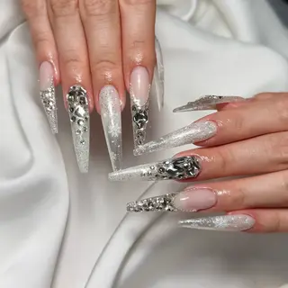 ロング Bibi beauty spa Osaka所属・Chann Channのネイルデザイン