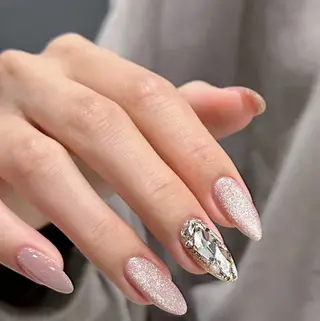 ネイル See·U  nail salon所属・も ものネイルデザイン