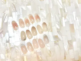 ネイル Elegancia. Hiromiのネイルデザイン