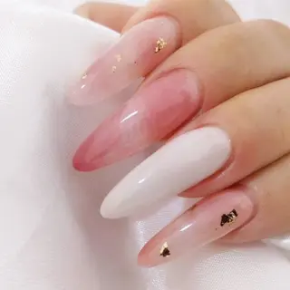ネイル Éva nail salon所属・Éva MARIのネイルデザイン