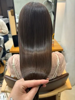 ロング 艶髪ストレート/ 理美容師/ショウキのヘアスタイル