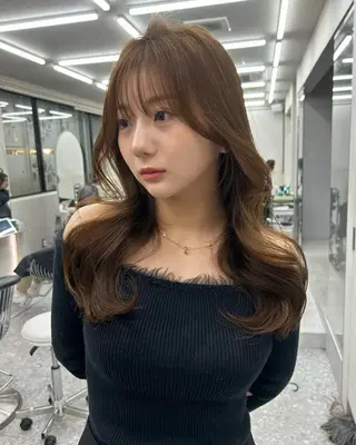 セミロング カラー ヘアアレンジ fumika🎀 韓国ヘア×ベージュのヘアスタイル