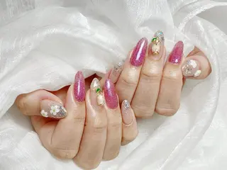 ネイル U·Mi nail salon所属・U·Mi 上野御徒町容のネイルデザイン