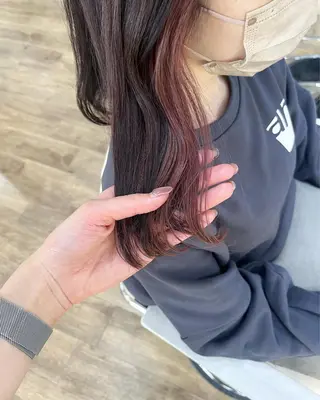 ミディアム カラー ネイル GOTODAYシェアサロン梅田茶屋町店所属・𝗺𝗶𝗸𝘂♡ 似合わせ🎀のヘアスタイル