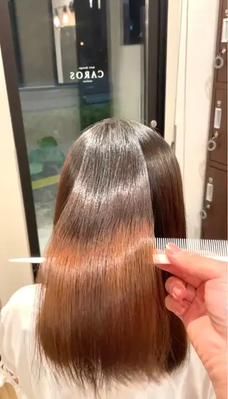 ロング CAROS　atelier所属・安倍 辰哉のヘアスタイル