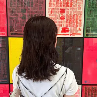 ミディアム 艶カラー/レイヤー /メンズ/マツエクのヘアスタイル