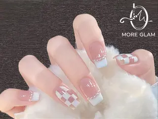 ネイル MoreGlam Nailsのネイルデザイン