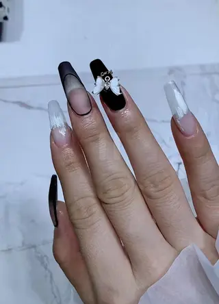 ネイル 🦋ネイルサロン ブラン🌈ゆりのネイルデザイン