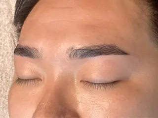 アイブロウ メンズ眉毛・まつげパーマ専門店 MENOR所属・秋保 サエの眉毛・アイブロウイメージ