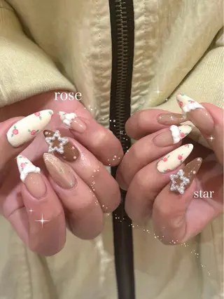ネイル nail salon CAREY 🎀のネイルデザイン