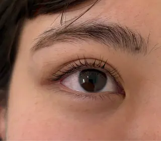 マツエク・マツパ eye lash  Lucia 難波所属・ひらおか ういの眉毛・アイブロウイメージ