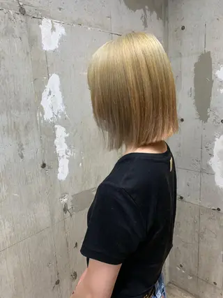 ミディアム カラー 🎀ハイトーン/レイ ヤー/Reina🎀のヘアスタイル