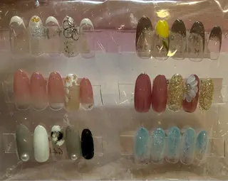 ネイル 西山 優美のネイルデザイン