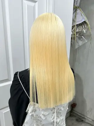 ロング 抜きっぱなしブロンド ササキカズマのヘアスタイル