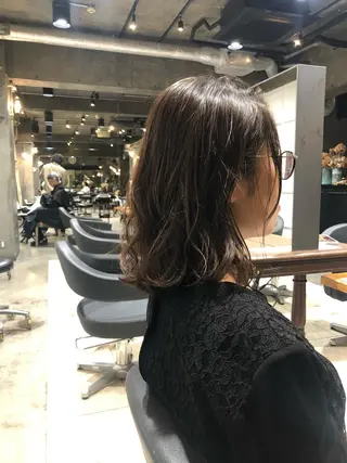 ミディアム マンツーマン／韓国 ヘア‎Amiのヘアスタイル