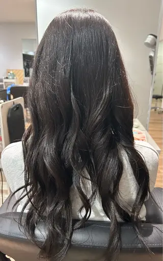 カラー ヘアアレンジ GLanz SHUのヘアスタイル