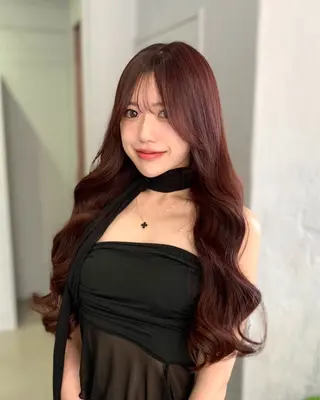 ロング shes茶屋町アリサ 🎀顔周り×韓国風のヘアスタイル